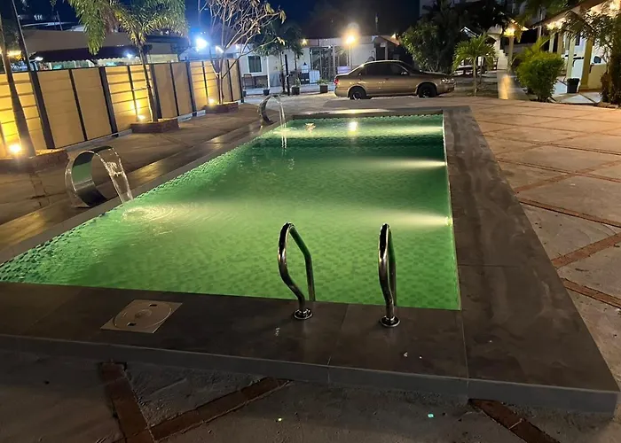 Dhania Cenang Beach Motel