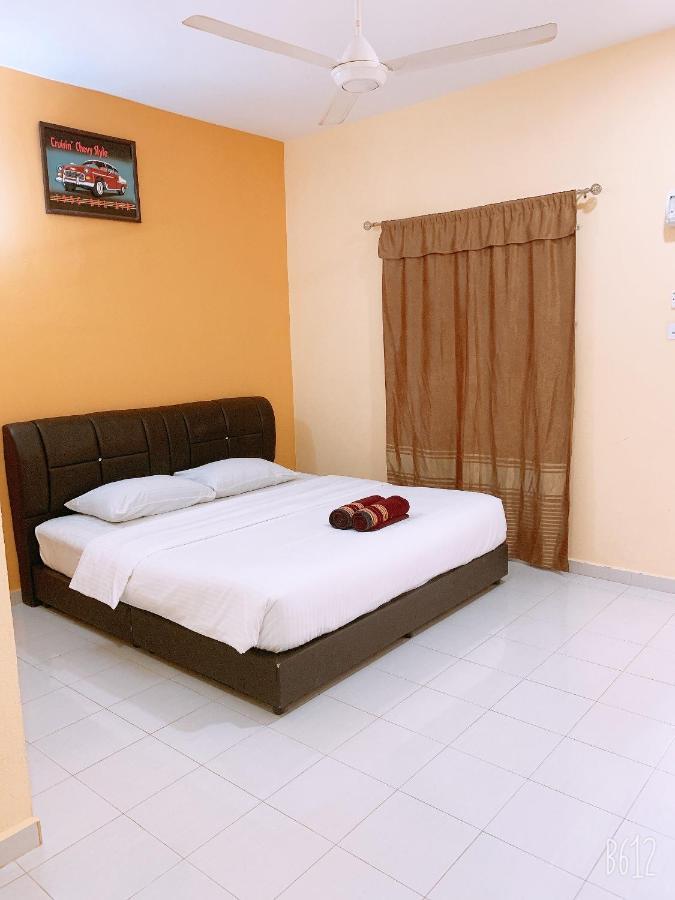 Dhania Cenang Motel