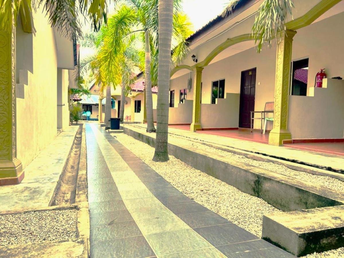 Dhania Cenang 2* Pantai Cenang (Langkawi)