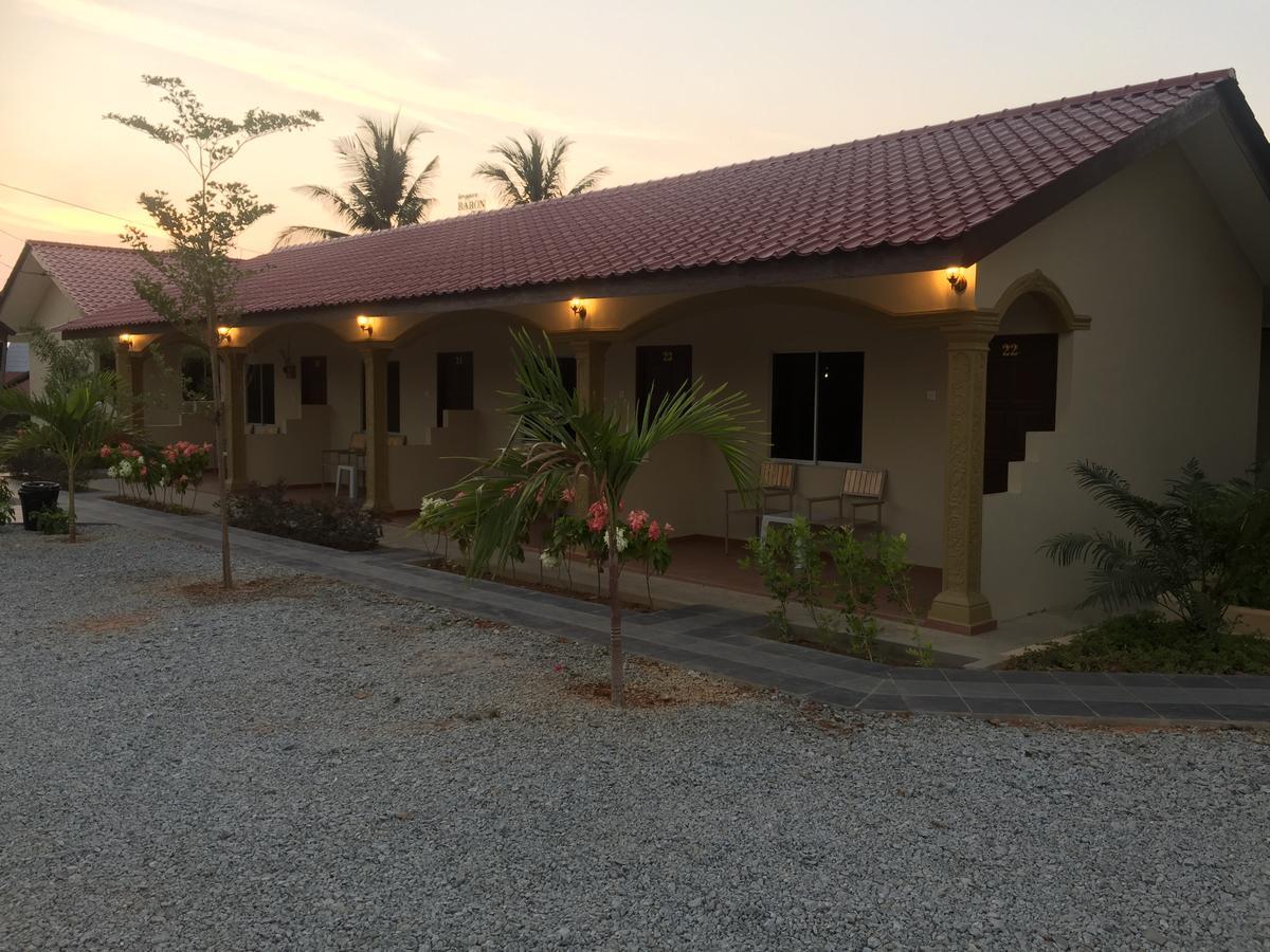Dhania Cenang Motel