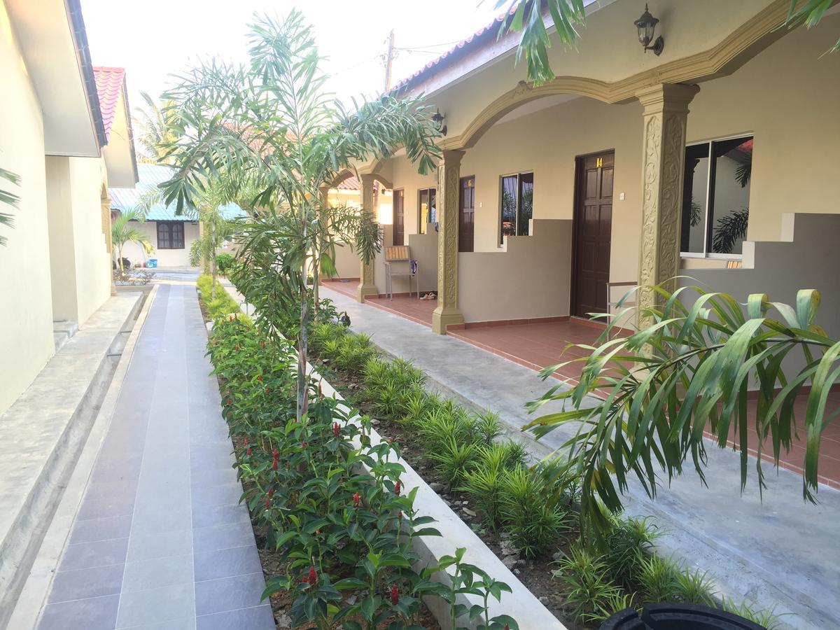 Dhania Cenang